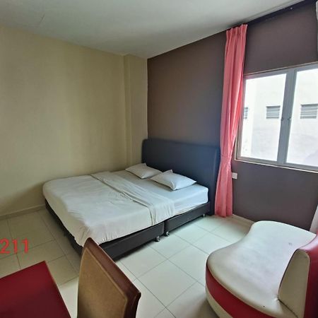 Doris Hotel Malacca Esterno foto